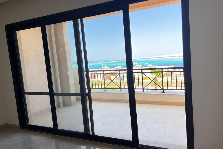 Ready to Move Apartment in The View – Hurghada