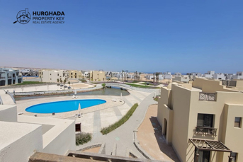 Spacious Ground Floor Apartment with Private Garden and Direct Pool Access in Makadi Heights
