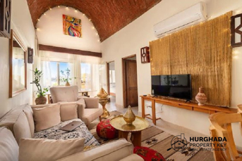 Furnished 2-Bedroom Apartment with Dome for Sale in Makadi Heights