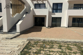 2-Bedroom Apartment with Private Garden and Lagoon View – Makadi Heights, Hurghada